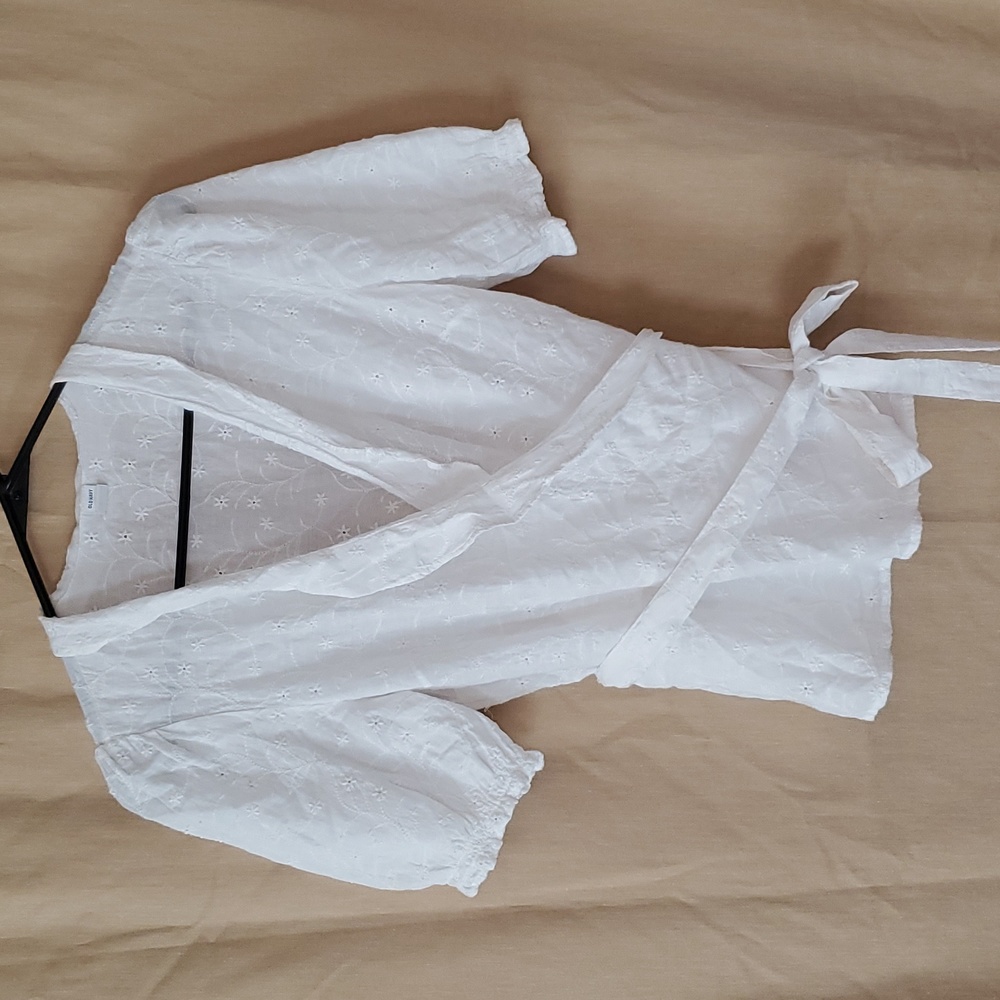 Old Navy White Floral Wrap Blouse